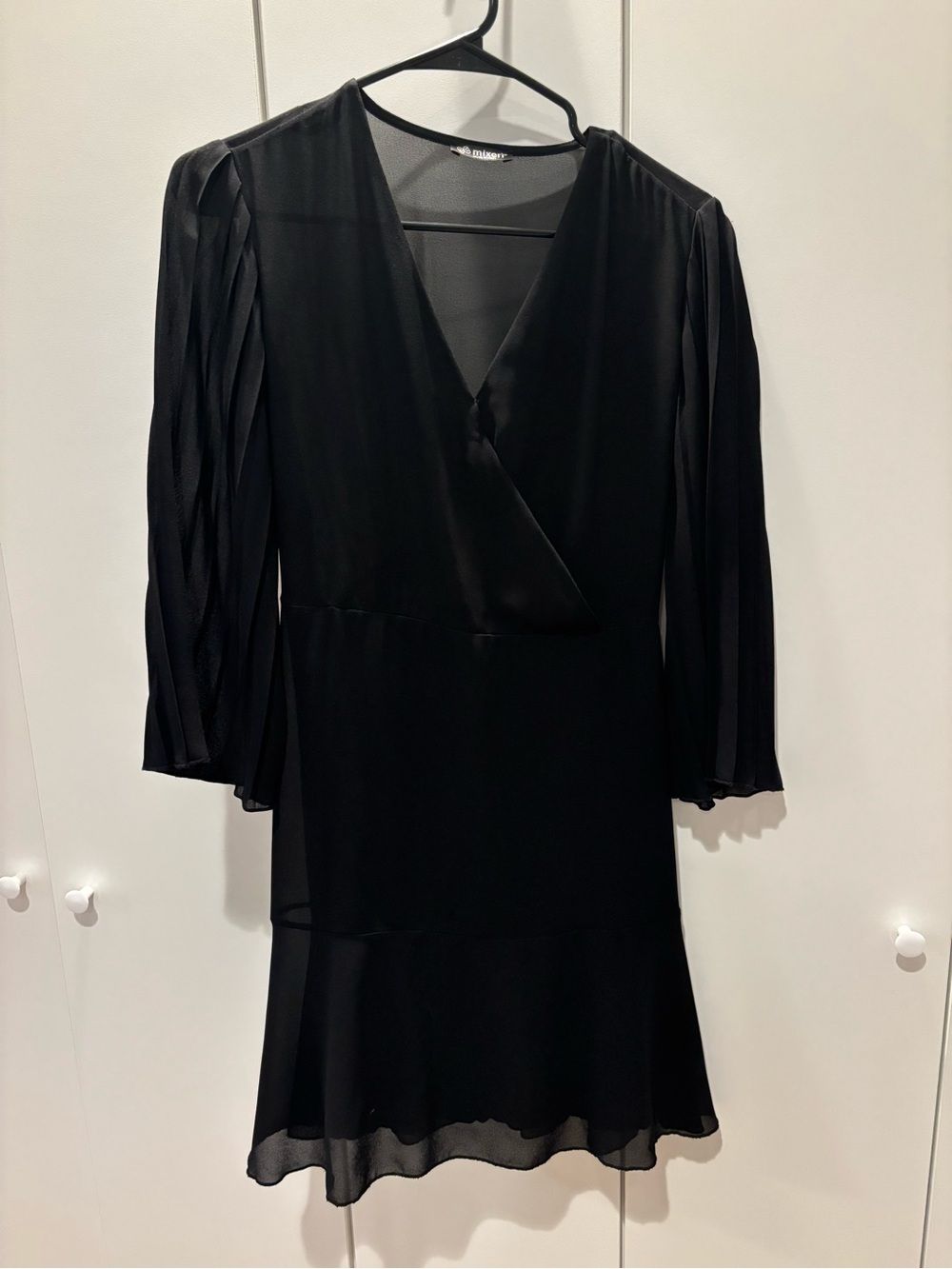 Black V-Neck Pleated Sleeve Dress